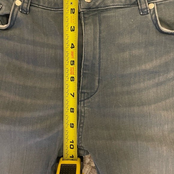 Jeans w bit of nice stretch. - Picture 5 of 7